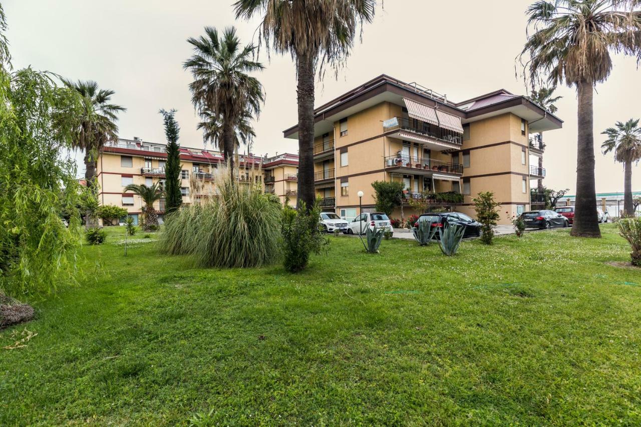Appartamento Casa Ballarin San Benedetto del Tronto Esterno foto